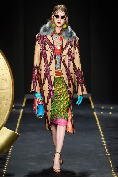 Look 33